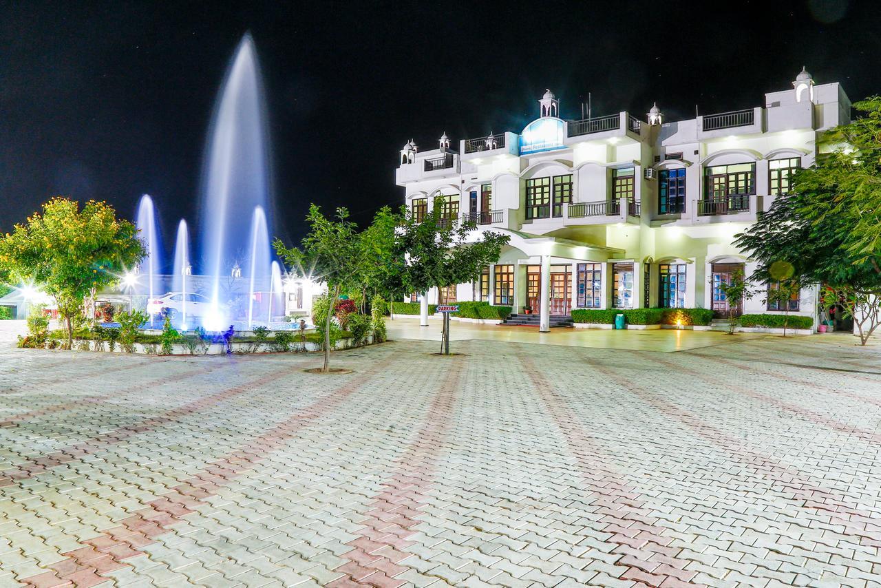 Gulmohar Sariska Resort Bairāt Exterior foto
