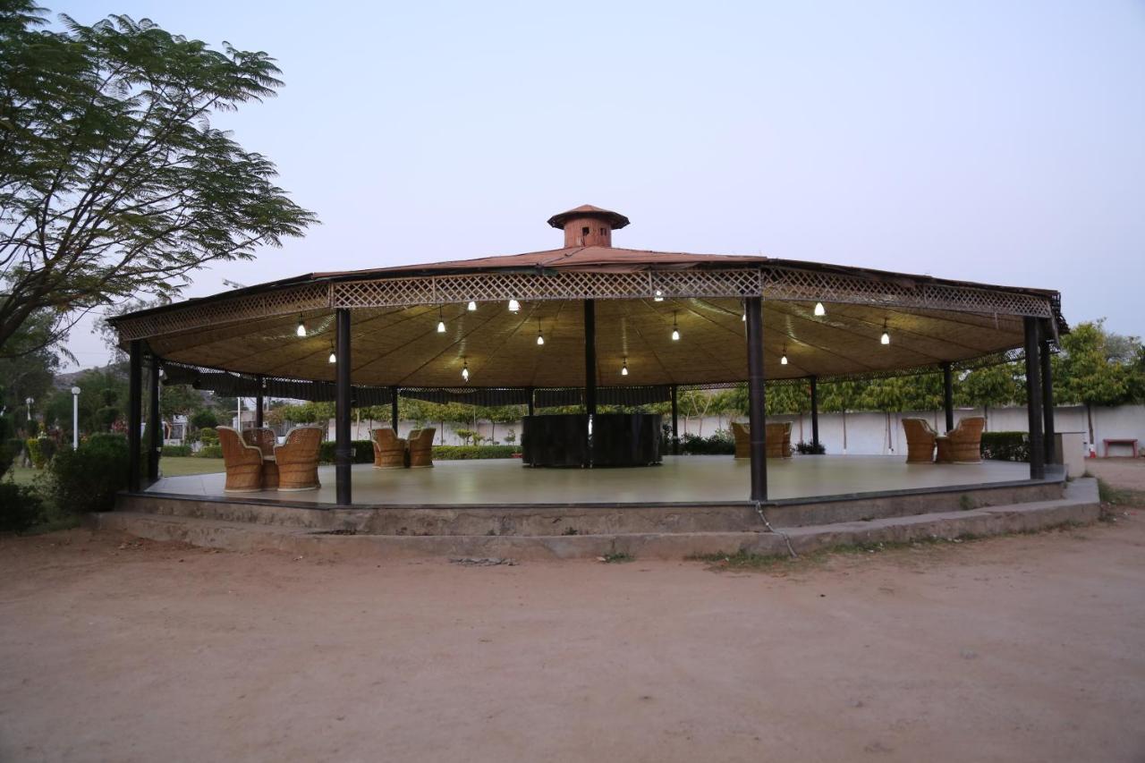 Gulmohar Sariska Resort Bairāt Exterior foto